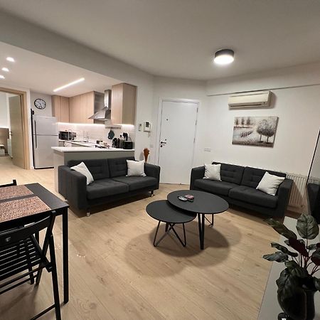 Daniela'S Modern Apartment Strovolos Kültér fotó