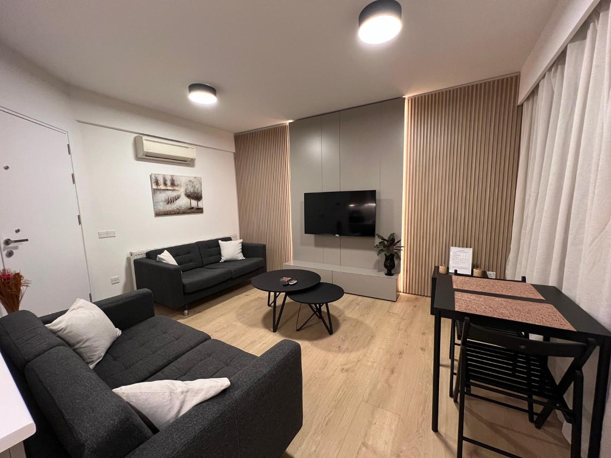 Daniela'S Modern Apartment Strovolos Kültér fotó